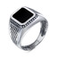 Серебряное мужское кольцо с вставкой из черного стекла 23611756